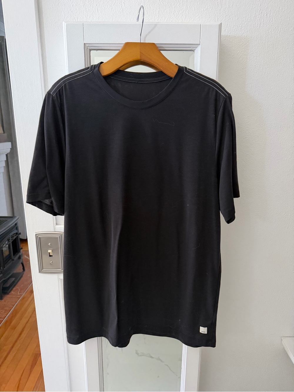 Vuori Men's Current Tech Tee – Black – L